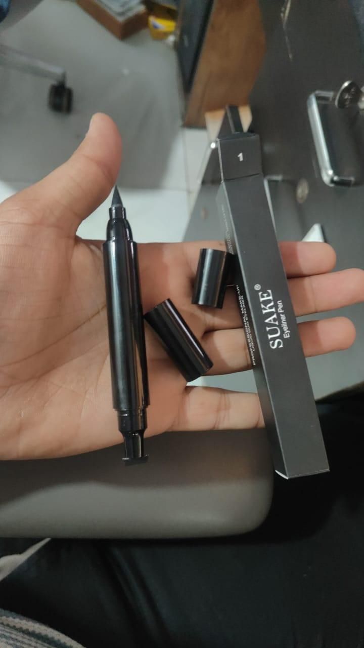 Black Eye Liner & Eye Wing Stamp | Long-Lasting Pencil | Pack of 1
